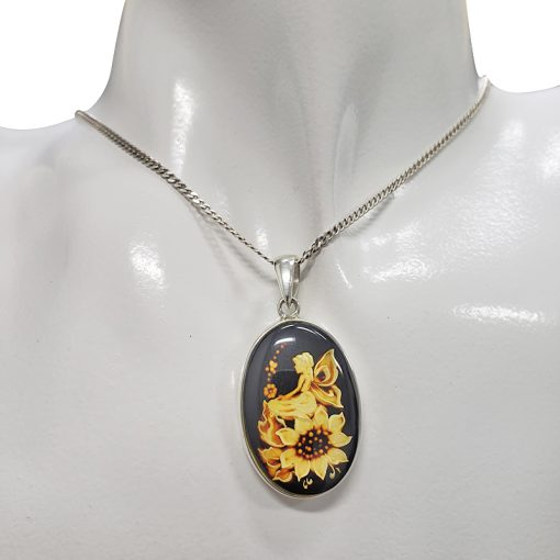 Amber Cameo/Intaglio Fairy on a Sunflower Pendant - Image 2