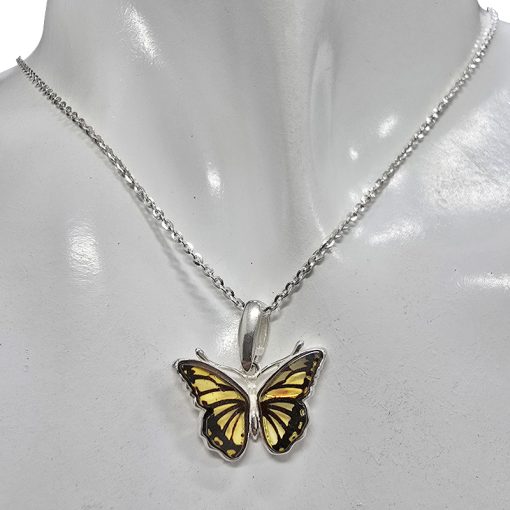 Monarch Butterfly Cameo Amber Pendant - Image 2