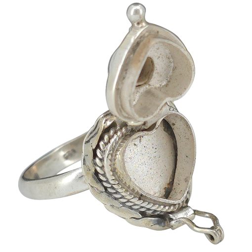 Heart-Shaped Black Onyx Silver Locket / Poison Ring - Image 3