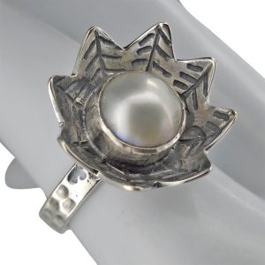 Pearl Silver Water Lily Flower Ring