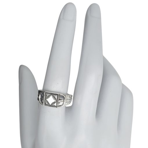Sterling Silver Diamond Design Ring - Image 3
